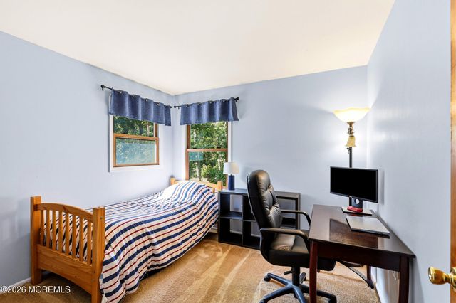 23 Jenny Lane, Jackson, NJ 08527