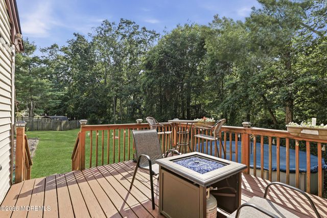 23 Jenny Lane, Jackson, NJ 08527