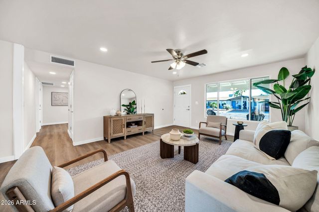 3430 E Poinsettia Drive, Phoenix, AZ 85028