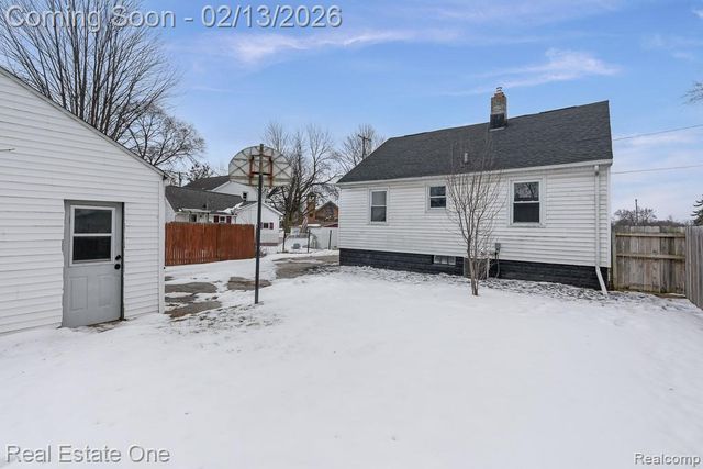 1605 Hudson Street, Essexville, MI 48732