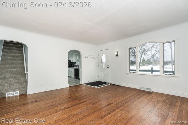 1605 Hudson Street, Essexville, MI 48732