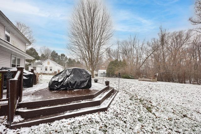 902 Martin DRIVE, Fredonia, WI 53021