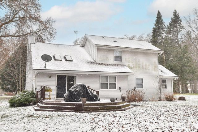 902 Martin DRIVE, Fredonia, WI 53021