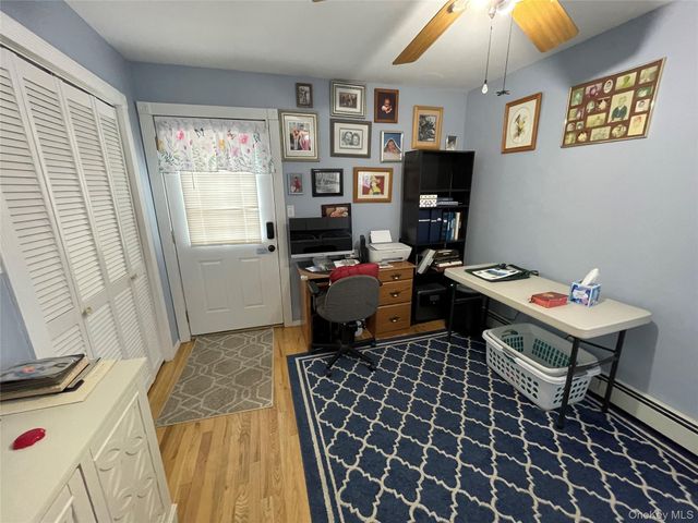 70 E Neptune Avenue, Lindenhurst, NY 11757