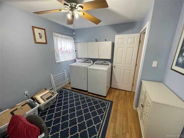 70 E Neptune Avenue, Lindenhurst, NY 11757