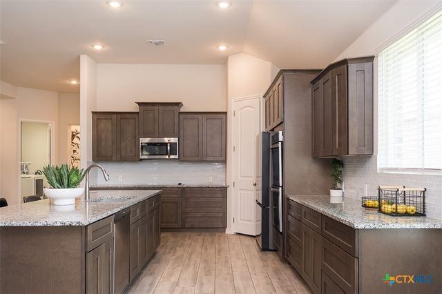 8409 Ridge Crest Drive, Killeen, TX 76542