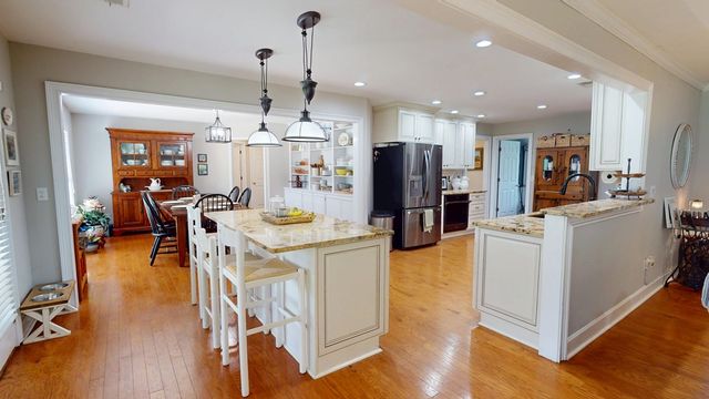 1 Bridgecreek Court, Columbus, GA 31904