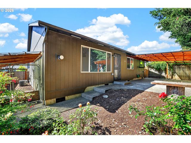 17604 Sw NELS Dr, Sherwood, OR 97140