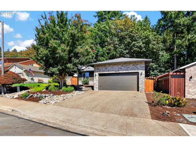 17604 Sw NELS Dr, Sherwood, OR 97140
