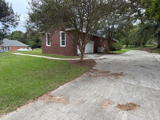 4807 Hereford Farm Road, Evans, GA 30809