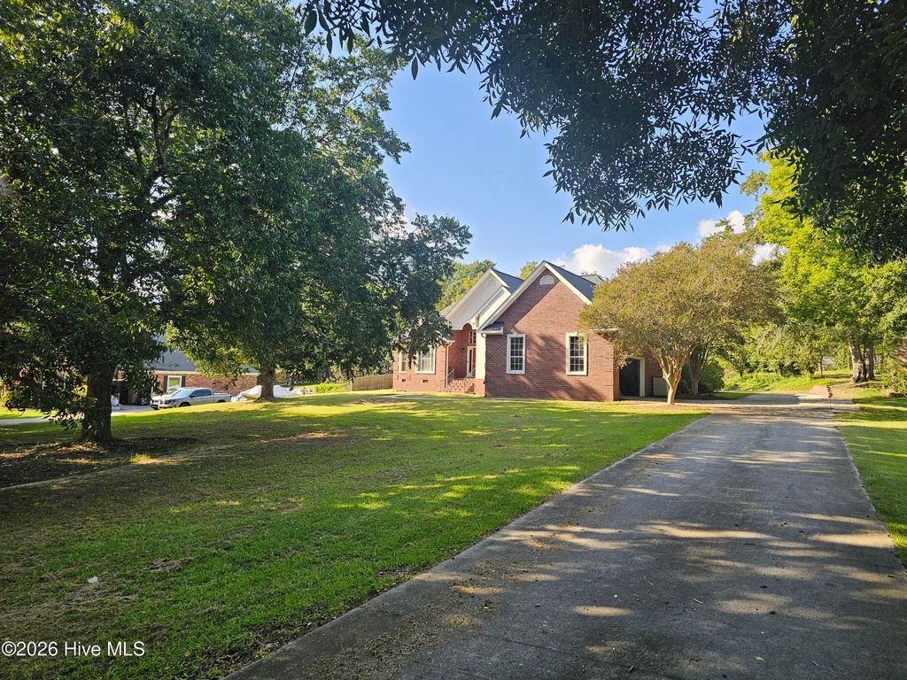 4807 Hereford Farm Road, Evans, GA 30809