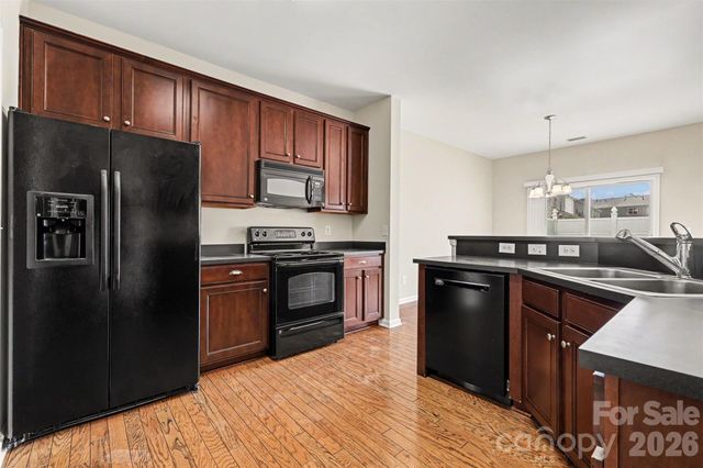 11718 Stockdale Court, Pineville, NC 28134