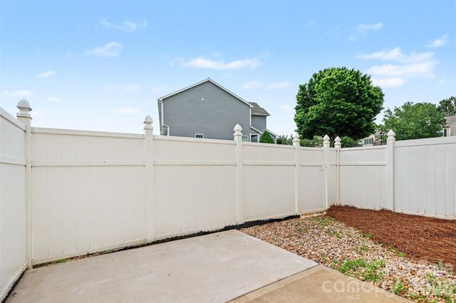 11718 Stockdale Court, Pineville, NC 28134