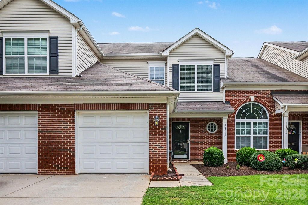 11718 Stockdale Court, Pineville, NC 28134