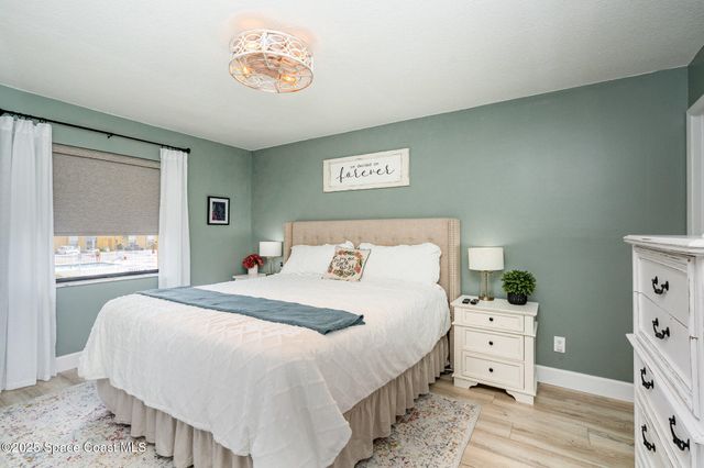 594 N Wickham Road 4, Melbourne, FL 32935