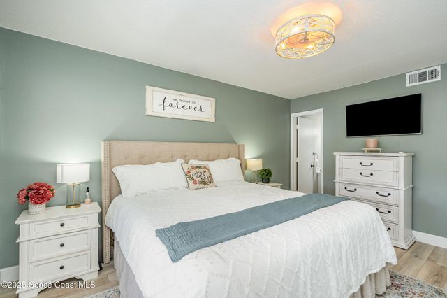 594 N Wickham Road 4, Melbourne, FL 32935