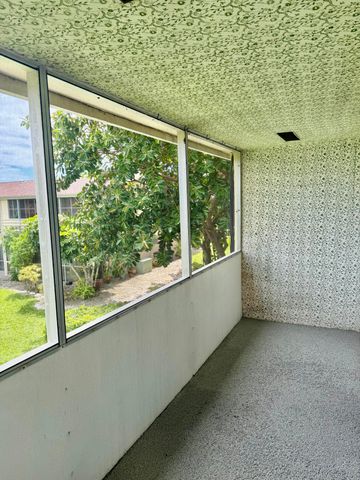 204 Canterbury I, West Palm Beach, FL 33417