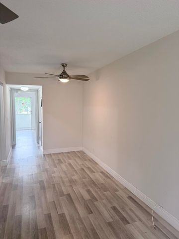 204 Canterbury I, West Palm Beach, FL 33417
