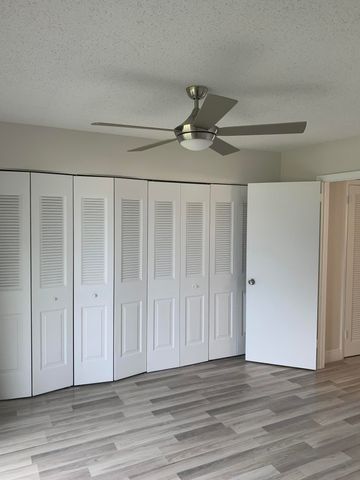 204 Canterbury I, West Palm Beach, FL 33417