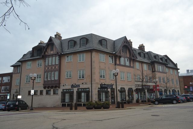 430 Park Avenue, Highland Park, IL 60035