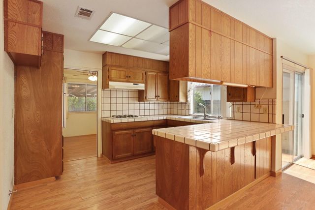 2816 Otto Dr, Stockton, CA 95209