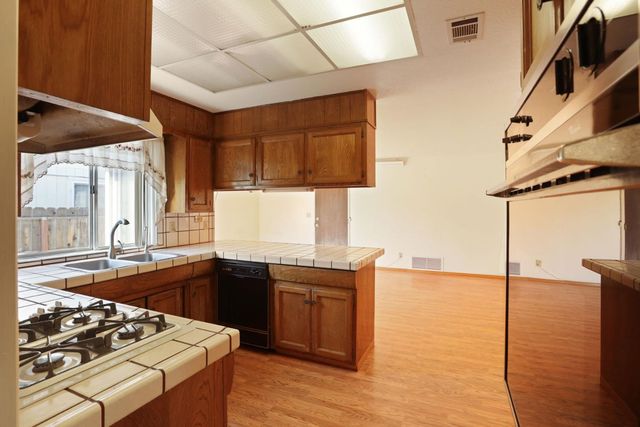 2816 Otto Dr, Stockton, CA 95209