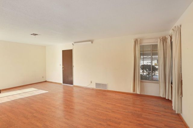 2816 Otto Dr, Stockton, CA 95209