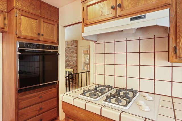 2816 Otto Dr, Stockton, CA 95209