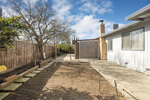 2816 Otto Dr, Stockton, CA 95209