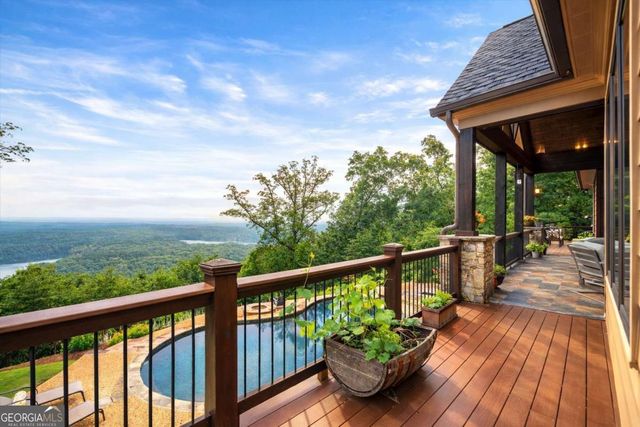 49 Waterside Drive SE, Cartersville, GA 30121