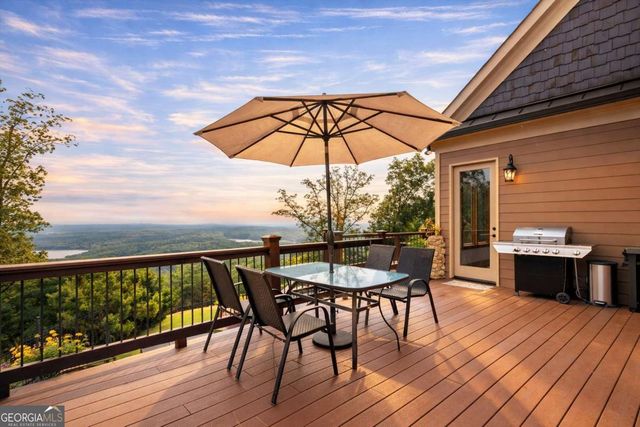 49 Waterside Drive SE, Cartersville, GA 30121