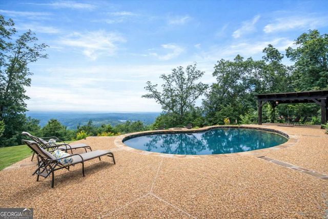 49 Waterside Drive SE, Cartersville, GA 30121