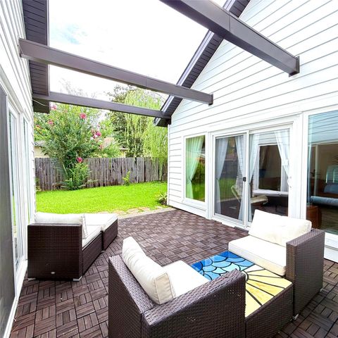 11942 Briar Forest Drive, Houston, TX 77077