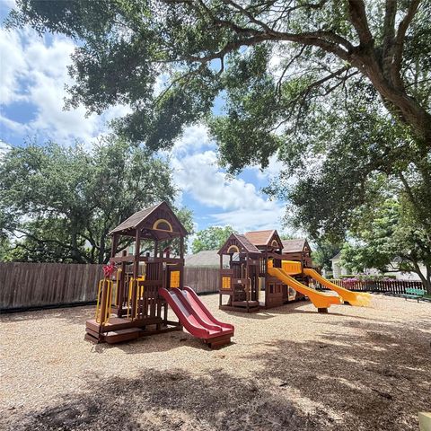 11942 Briar Forest Drive, Houston, TX 77077