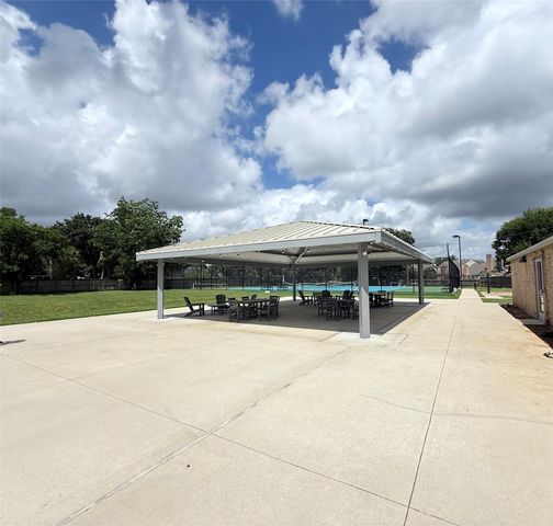 11942 Briar Forest Drive, Houston, TX 77077