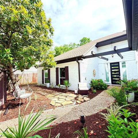 11942 Briar Forest Drive, Houston, TX 77077