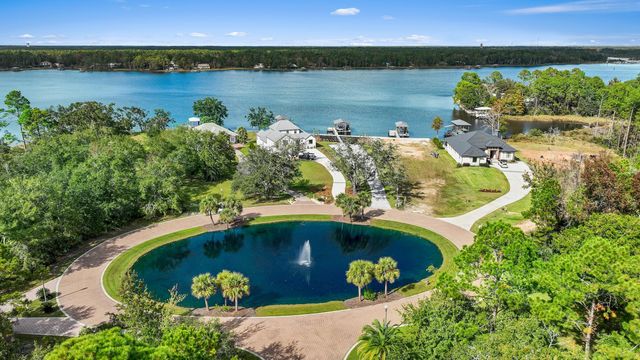 78 Lagrange Cove Circle, Freeport, FL 32439