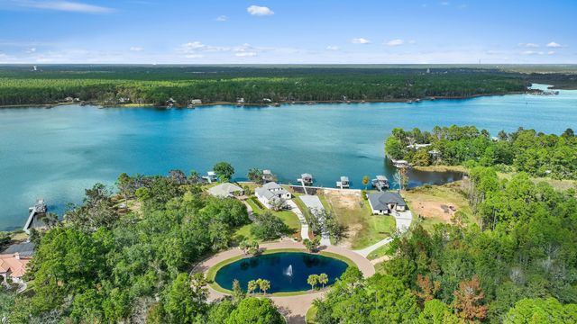 78 Lagrange Cove Circle, Freeport, FL 32439