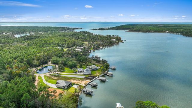 78 Lagrange Cove Circle, Freeport, FL 32439