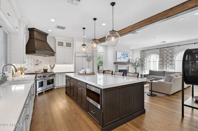 3906 E CRITTENDEN Lane, Phoenix, AZ 85018