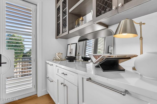 3906 E CRITTENDEN Lane, Phoenix, AZ 85018