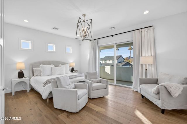 3906 E CRITTENDEN Lane, Phoenix, AZ 85018