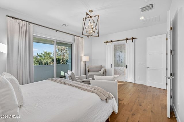 3906 E CRITTENDEN Lane, Phoenix, AZ 85018