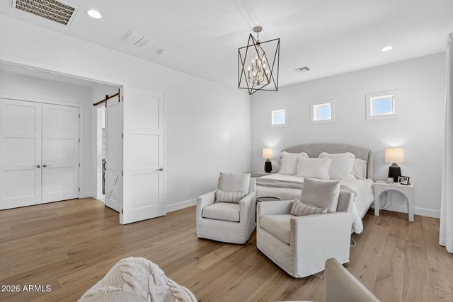 3906 E CRITTENDEN Lane, Phoenix, AZ 85018