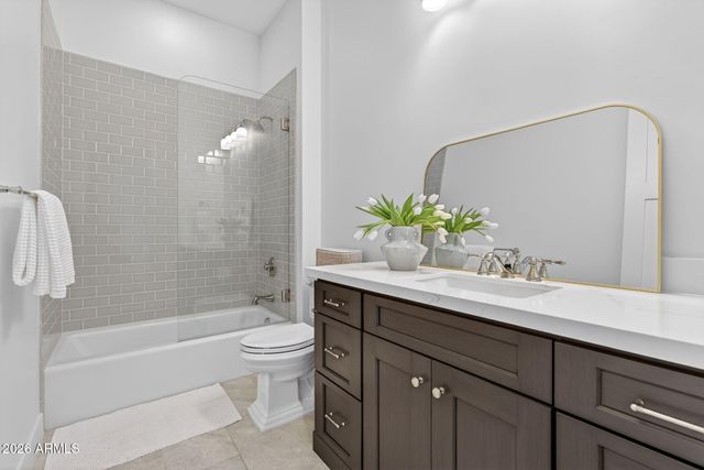 3906 E CRITTENDEN Lane, Phoenix, AZ 85018