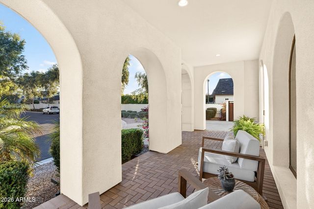 3906 E CRITTENDEN Lane, Phoenix, AZ 85018