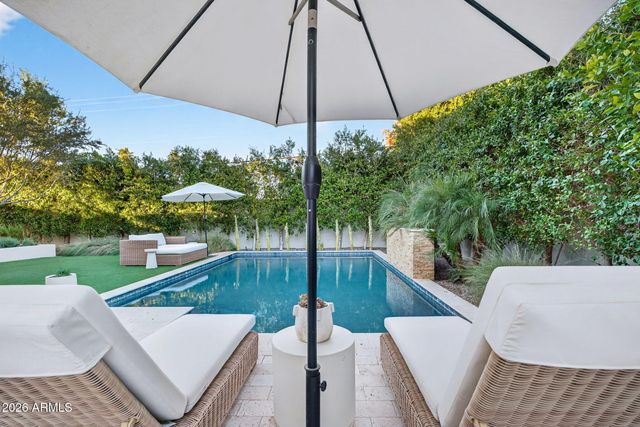 3906 E CRITTENDEN Lane, Phoenix, AZ 85018