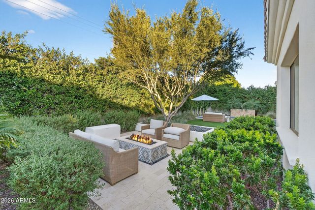 3906 E CRITTENDEN Lane, Phoenix, AZ 85018