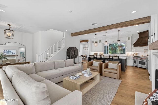 3906 E CRITTENDEN Lane, Phoenix, AZ 85018