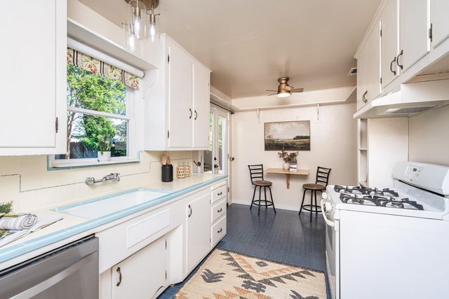 3311 Sierra View Ln, Sacramento, CA 95821